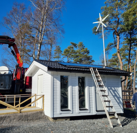 ARBETSTATIONER SOM VISAR HUR ELEKTRICITET PRODUCERAS -  EN NY PEDAGOGISK DEL AV HÖJDPUNKTEN